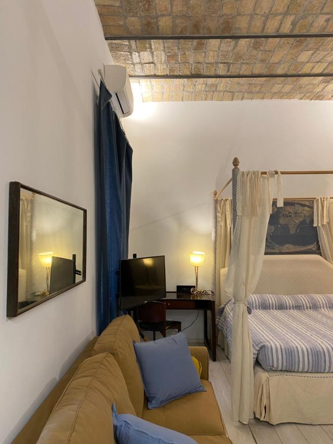 Paola Colosseum Iii Apartment *